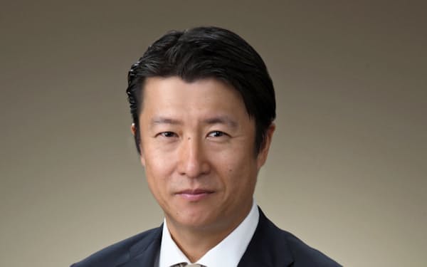 日本テキサス・インスツルメンツで20年以上、営業や技術サポートなどに従事。2014年から米エヌビディア日本法人代表兼米国本社副社長。首都大学東京でMBA取得。