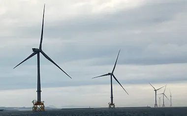 北九州では国内最大の洋上風力発電施設が4月に竣工した