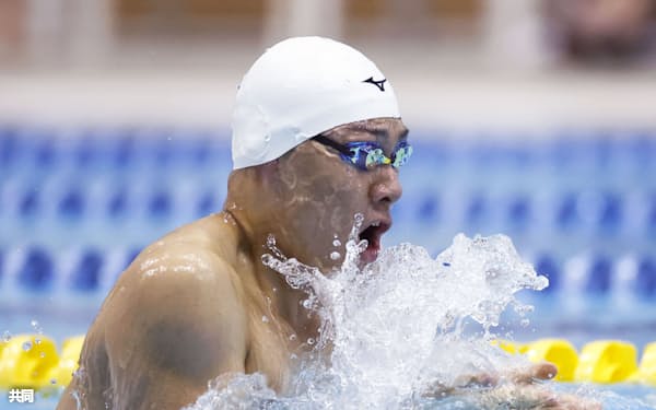 男子100メートル平泳ぎ(知的障害) 世界新記録で優勝した山口尚秀(4日、富士水泳場)=共同