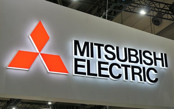 三菱電機の看板ロゴ（2022年10月、CEATEC会場で）