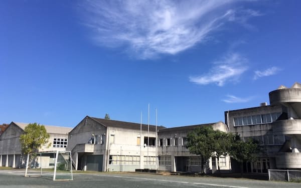 埼玉県小川町は学校跡などを活用した交流拠点の整備などを推進（写真は旧上野台中学校）