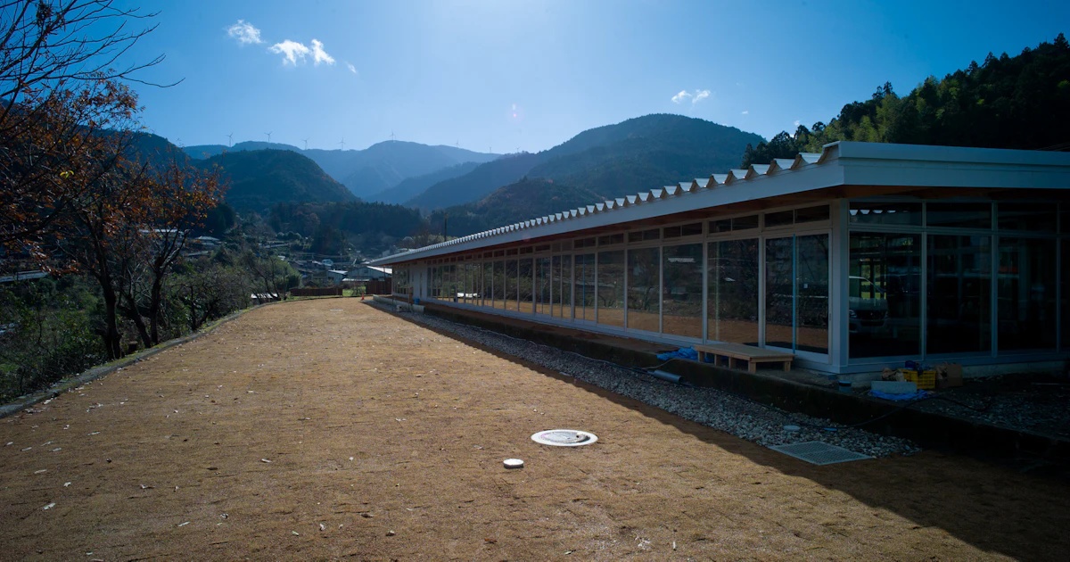 高専、学生獲得で存在感 即戦力に産業界も熱い視線 - 日本経済新聞