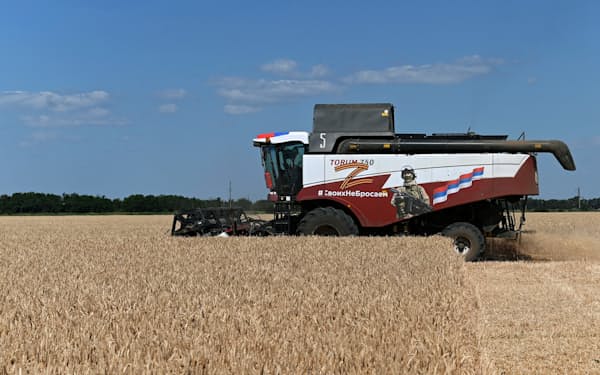 ロシアは2022年の穀物生産が記録的な豊作だったという（22年7月、南部ロストフ州）＝ロイター