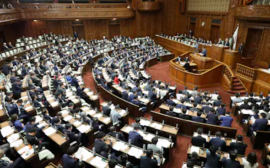 刑事訴訟法改正案について質疑が行われた衆院本会議(26日)
