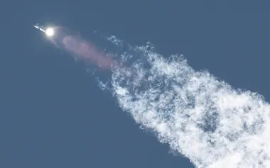 スペースXのIPOを前に宇宙関連のETFに資金が流入している=ロイター