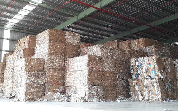 段ボール原紙の荷動き低迷で、原料古紙の需要も減っている