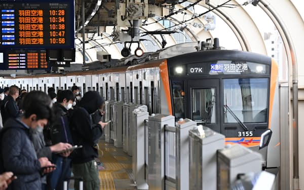 蒲蒲線は第１期の段階では京急蒲田駅で乗り換えが発生する（１４日、東京都大田区）