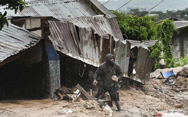 マラウイの最大都市ブランタイヤで被害を受けた住宅（１３日）＝ＡＰ