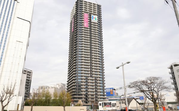 竣工を控える「ナゴヤ・ザ・タワー」（名古屋市中村区）