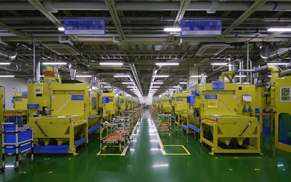 TOTOがスマート化を進める静電チャックの生産現場（大分県中津市）