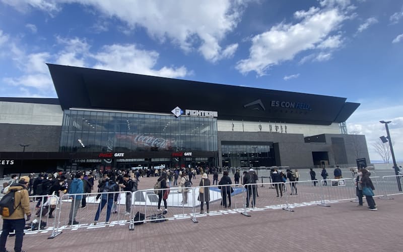 公式戦が開幕するエスコンフィールドHOKKAIDO(北海道北広島市) 公式戦が開幕するエスコンフィールドHOKKAIDO(北海道北広島市)