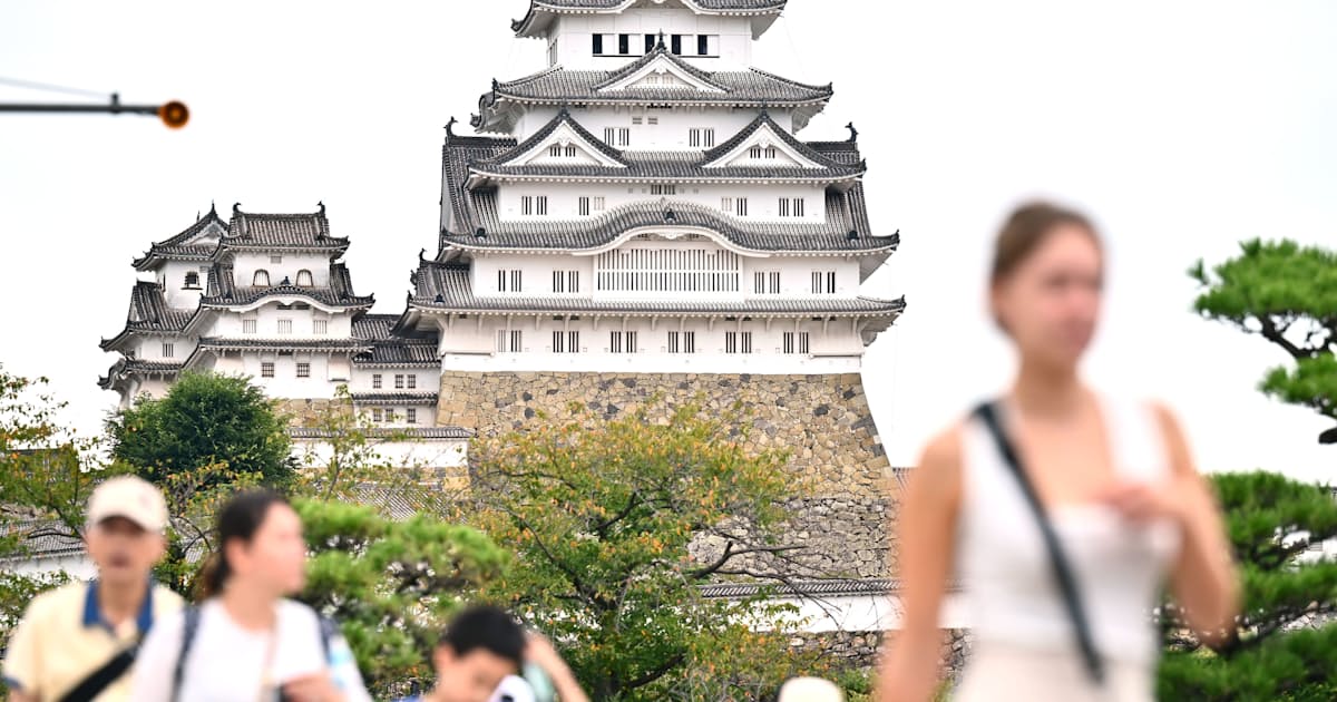 観光地に広がる二重価格、姫路城は市民以外2.5倍の2500円 国も指針 - 日本経済新聞