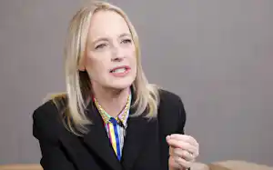 米アクセンチュアのジュリー・スウィート会長兼最高経営責任者(CEO)(写真:村田和聡) 米アクセンチュアのジュリー・スウィート会長兼最高経営責任者(CEO)(写真:村田和聡)