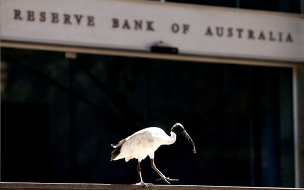 オーストラリア準備銀行（中央銀行）は4日、政策金利を１年ぶりに据え置いた＝ロイター