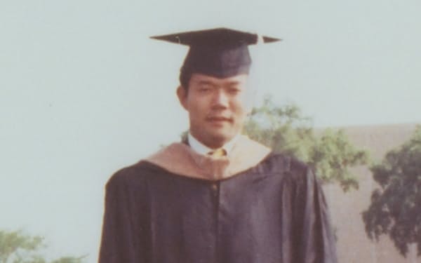 米ノースウエスタン大学のビジネススクールを修了（1972年）
