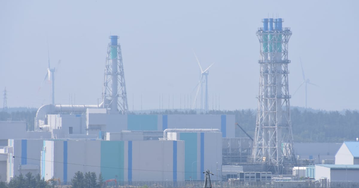 青森・核燃料再処理工場、総事業費の試算15兆9800億円に増加 - 日本経済新聞