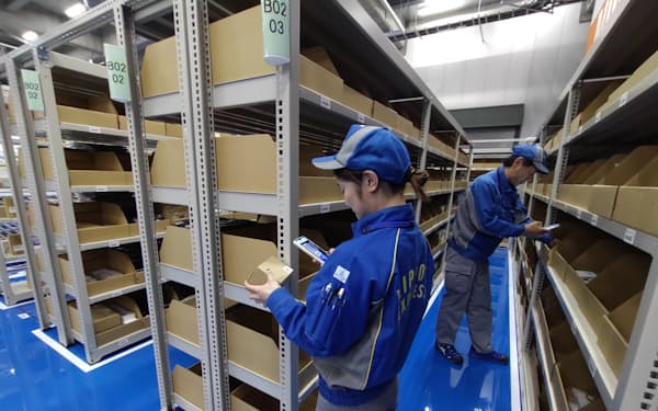 日本通運は世界各地にある倉庫を活用し、企業の越境ＥＣを支援する