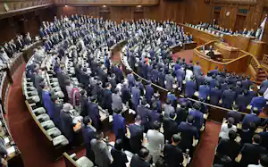 公職選挙法の改正案を可決した衆院本会議(26日) 公職選挙法の改正案を可決した衆院本会議(26日)