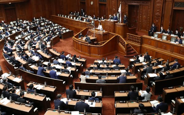日本語教育機関認定法案が審議入りした衆院本会議（21日）