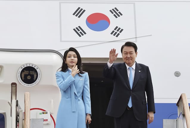 韓国大統領が米国到着 12年ぶり国賓訪問、首脳会談へ - 日本経済新聞