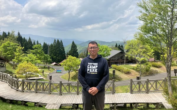 鳥取県のアウトドアツーリズム振興に力を入れる都築社長