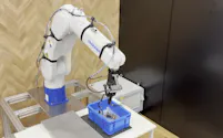 ソフトバンクと安川電機が開発した柔らかい物体をつかむロボット