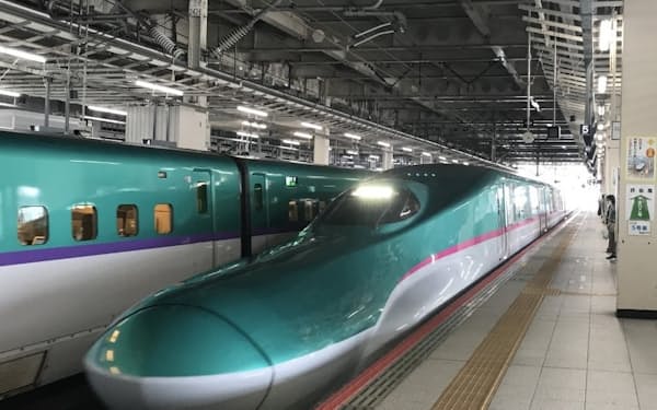 東北新幹線のＧＷ利用者数は18年の９割程度まで回復した（ＪＲ仙台駅）