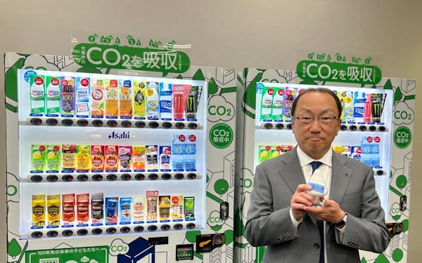 アサヒ飲料の米女社長は「自販機はお客様にとって身近なインフラだ」と話す（9日、東京都中央区）