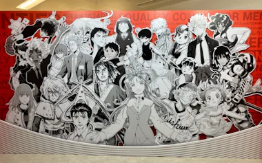 東京・池袋の「サンシャインシティ」では、青年漫画誌「アフタヌーン」の創刊40周年を記念した展覧会が開催されている