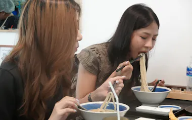 タイ人にも浸透しつつある讃岐うどん(タイ南部プーケット、7月)