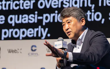 都内で開いた金融カンファレンス「ウェブX」で登壇する自民党の木原誠二氏