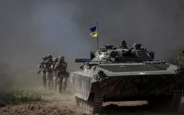 ウクライナ軍は本格的な反転攻勢の準備を進めている（15日、ウクライナ北部チェルニヒウ）＝ロイター
