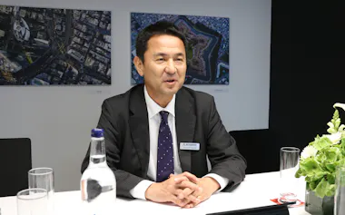 三菱重工航空エンジンの牛田社長(22日、英南部ファンボロー)