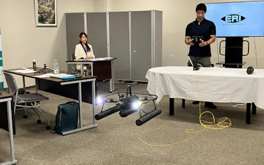 ERI Roboticsとカンツールが共同開発した管路点検ドローン「Small Doctor Argo」のデモ飛行の様子