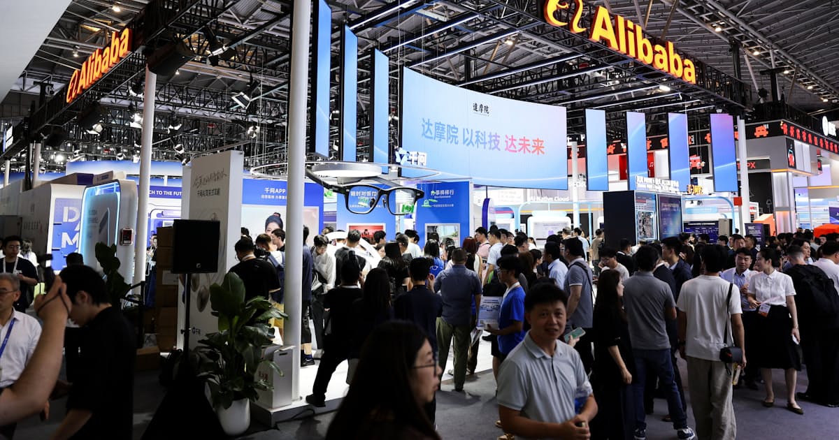 China Considers Strengthening Export Regulations on AI and Semiconductor Technologies