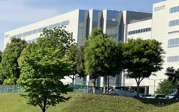 熊本の新工場はTSMC工場建設地のそばに位置し連携しやすい(熊本県菊陽町にある既存工場の外観)