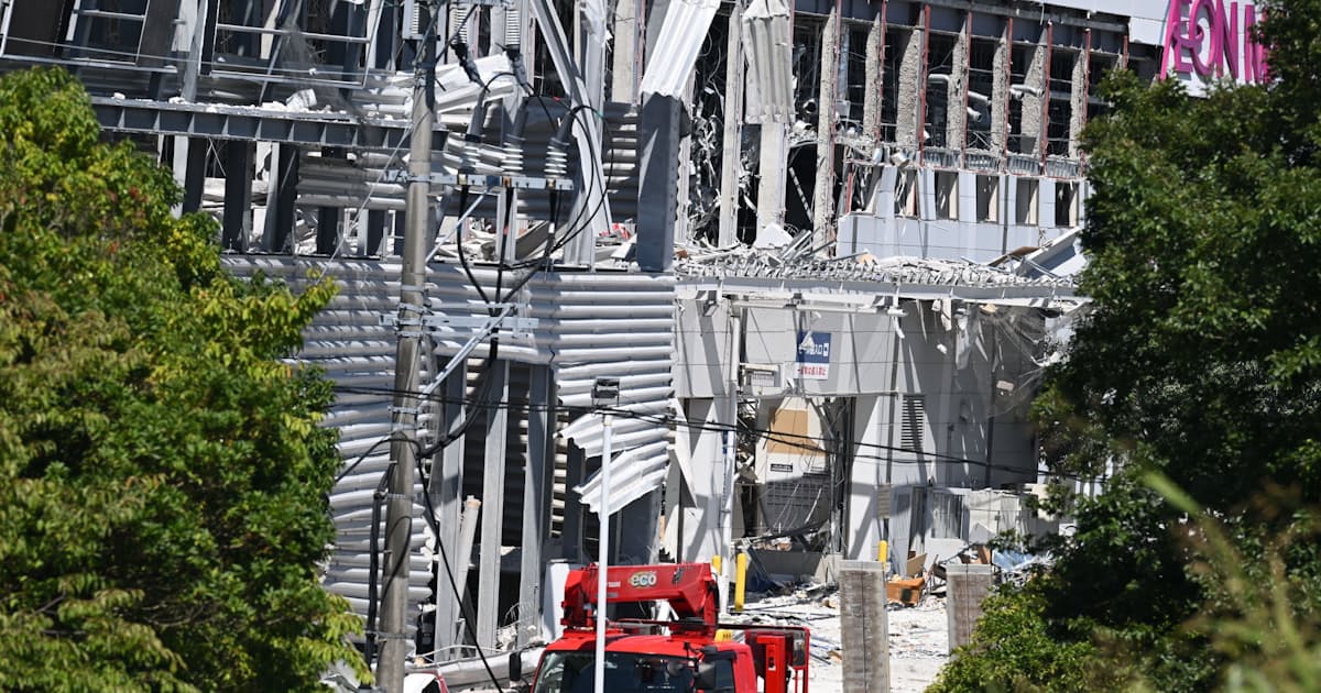 爆発で7人死亡のイオンモール熊本、捜索活動終了 不明者なしと判断 - 日本経済新聞