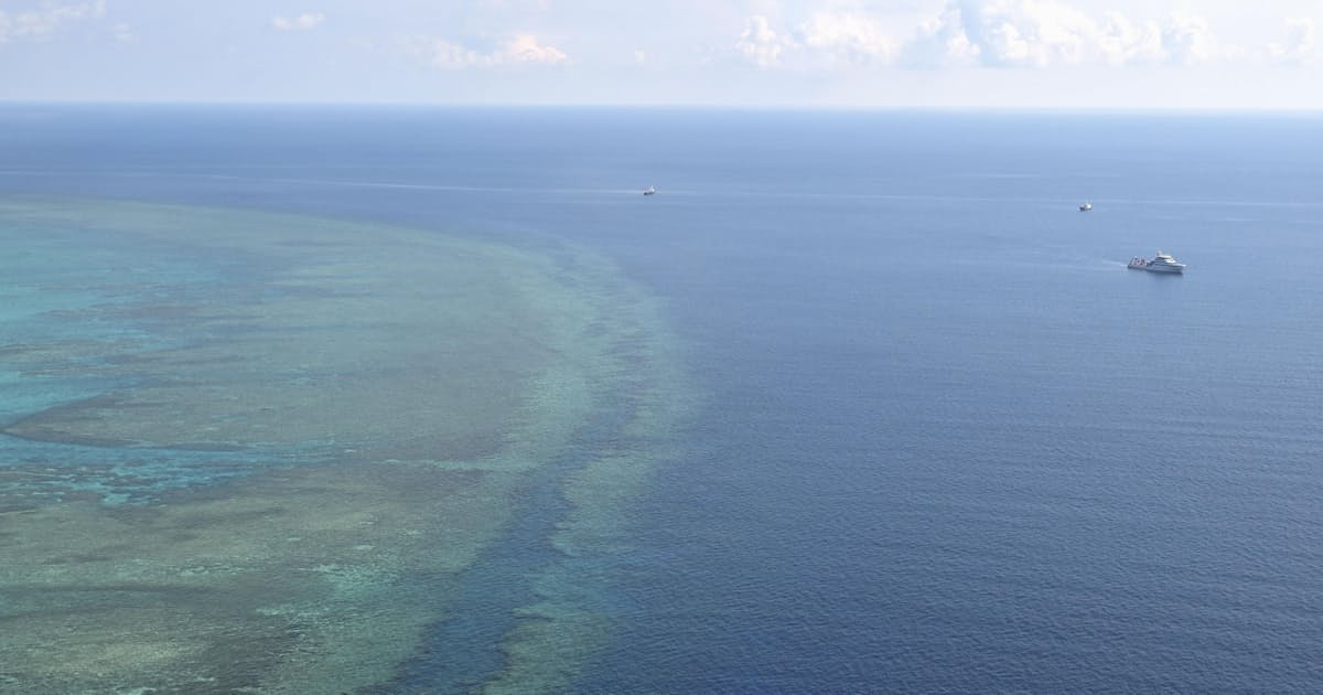 中国、南シナ海スカボロー礁で演習 フィリピンをけん制