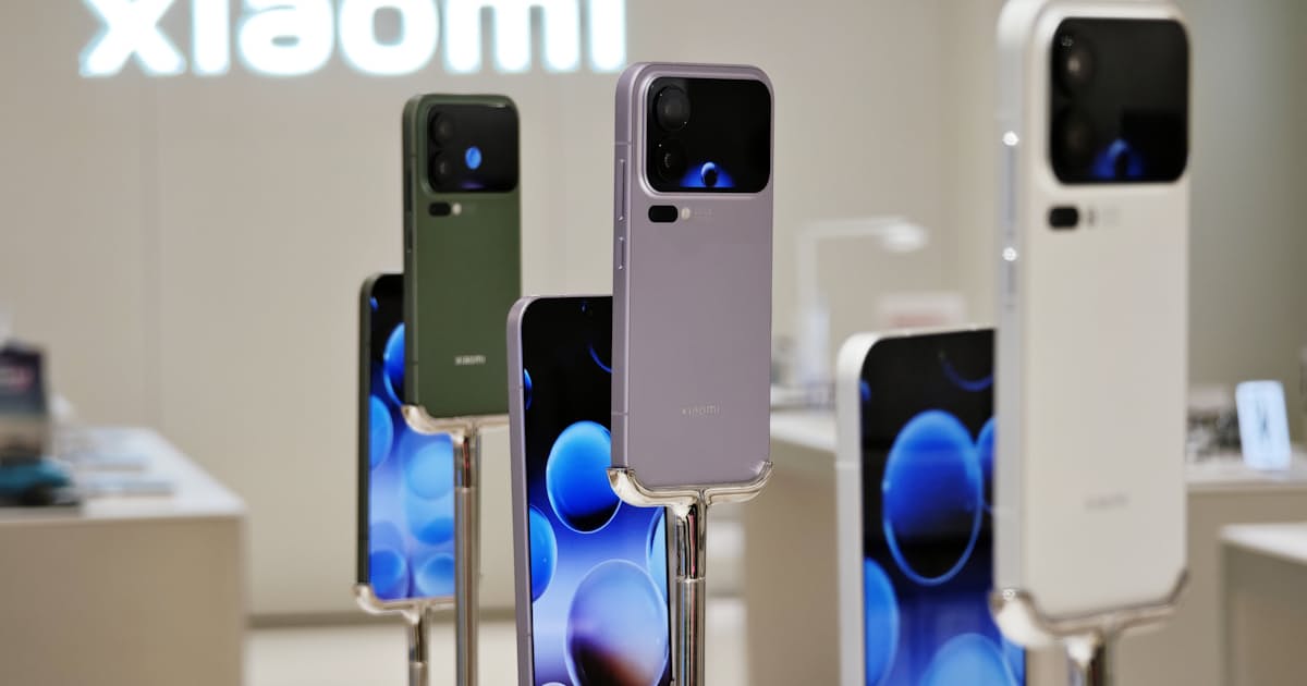 小米、メモリー高騰でスマホ1割値上げ 中国市場全体の出荷2割減予測 - 日本経済新聞