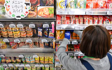 パートの社会保険適用を巡り、10月から年収要件が撤廃される
