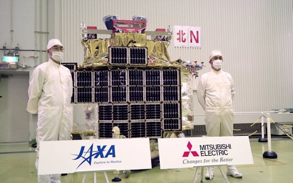 JAXAは種子島宇宙センターで機体を公開した