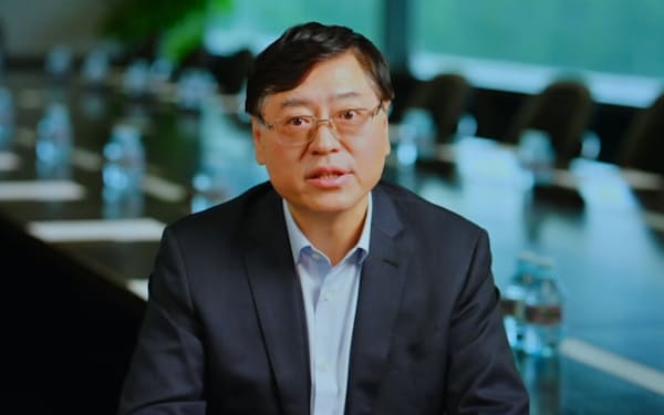 「世界デジタルサミット2023」で講演する中国レノボ・グループの楊元慶会長兼CEO（5日午前）