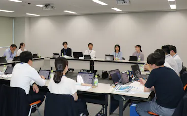 筑波銀行は中堅・若手行員の声を拾う未来共創WGを立ち上げた=同行提供