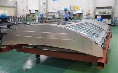 三菱電機が製造する車両用空調(長崎県時津町)