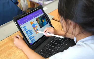 原山小学校の2年生はプログラミングを学ぶ(6月、千葉県印西市)