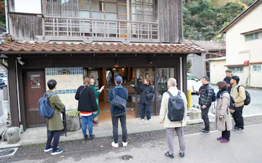 第5期の塾生は2025年11月、島根県大田市の温泉津町などを視察調査