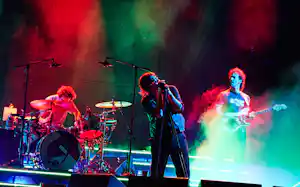 デビュー25周年のザ・ストロークスは、圧倒的な現役感を見せた ©SUMMER SONIC All Rights Reserved. デビュー25周年のザ・ストロークスは、圧倒的な現役感を見せた ©SUMMER SONIC All Rights Reserved.