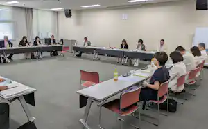 徳島の審議では、労使間の主張の溝はあと一歩で埋まらなかった(8月、徳島市) 徳島の審議では、労使間の主張の溝はあと一歩で埋まらなかった(8月、徳島市)