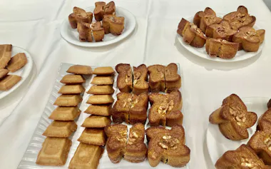 長野県産ナッツを使い約60品を販売する(3日、東京都中央区)