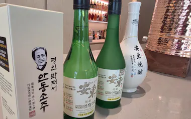 名人安東焼酎は地元の代表的ブランドだ(8月、韓国・安東市)